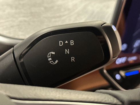 New 2025 Volkswagen ID. Buzz Pro S image 22