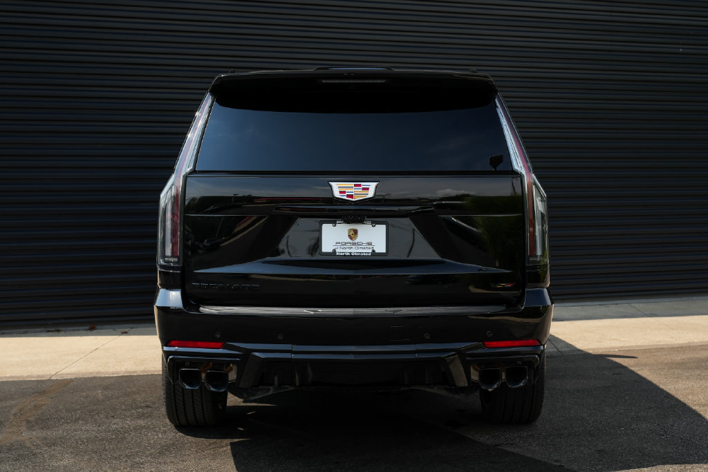 Used 2026 Cadillac Escalade V AWD/4WD image 15