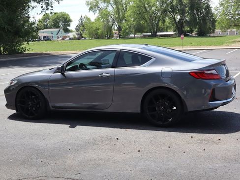Used 2016 Honda Accord EX image 8