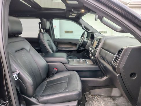Used 2019 Ford Expedition Max Limited w/ Texas Edition Package AWD/4WD image 15