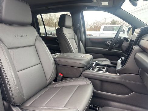New 2026 GMC Yukon XL Denali w/ Sun & Power Step Package image 12