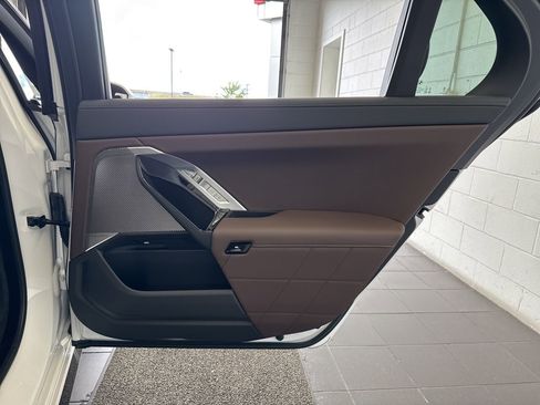 New 2026 BMW 740i xDrive image 54