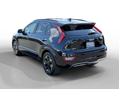 Used 2023 Kia Niro Wave FWD image 3