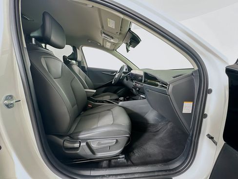 Used 2024 Kia Niro Wind w/ Wind Preserve Package FWD image 31