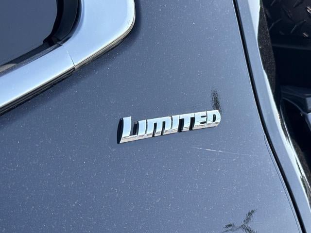Used 2024 Toyota Tundra Limited AWD/4WD image 11
