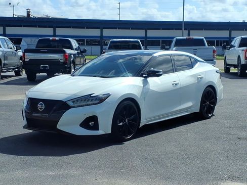 Used 2021 Nissan Maxima SR w/ Sport Mat Group FWD image 1