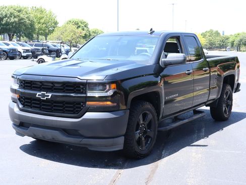 Used 2017 Chevrolet Silverado 1500 W/T w/ Black Out Edition RWD image 18