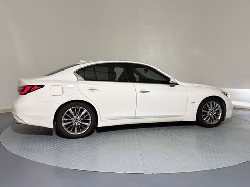 Used 2019 INFINITI Q50 Luxe w/ All Weather Package (L93) RWD image 9