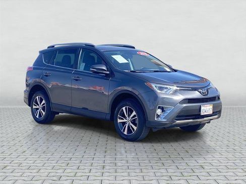 Certified 2018 Toyota RAV4 XLE FWD image 10