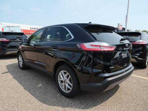 Used 2024 Ford Edge SEL AWD/4WD image 4
