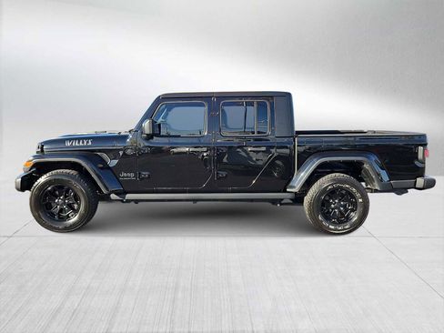 Used 2022 Jeep Gladiator Sport image 5