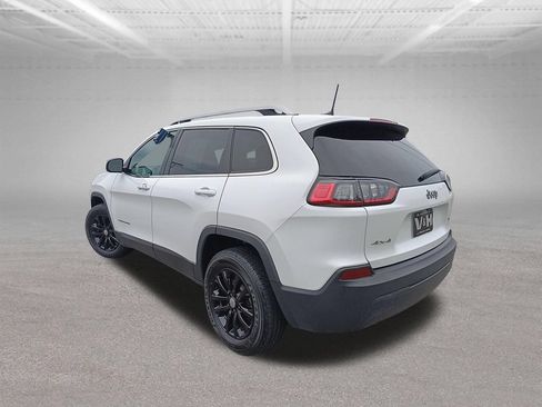 Used 2019 Jeep Cherokee Latitude Plus AWD/4WD image 24