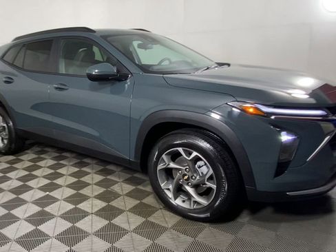 New 2026 Chevrolet Trax LT w/ Driver Confidence Package image 3