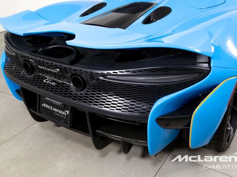 Used 2021 McLaren Elva image 31