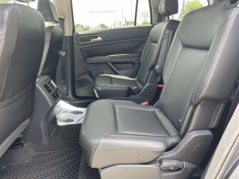 Used 2019 Volkswagen Atlas SEL FWD image 12