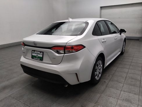 Used 2025 Toyota Corolla LE FWD image 9