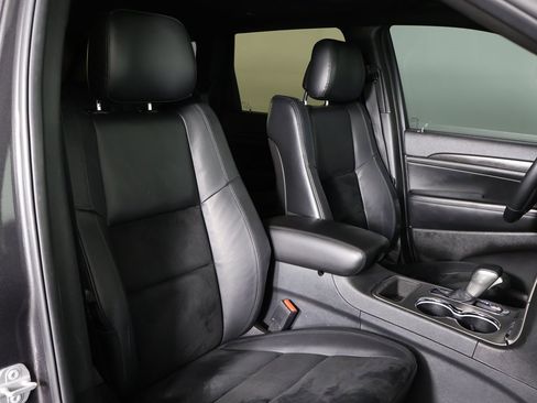 Used 2018 Jeep Grand Cherokee Altitude image 27