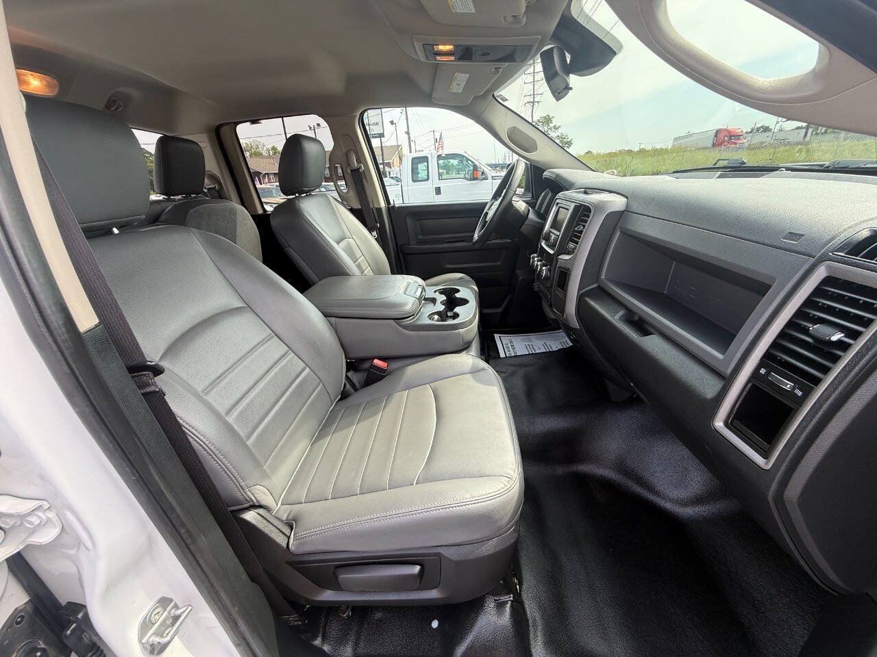 Used 2016 RAM 1500 Tradesman w/ Cold Weather Group AWD/4WD image 9