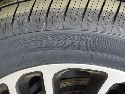 Used 2020 Lincoln Nautilus Reserve image 41