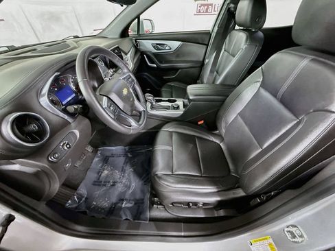 Used 2019 Chevrolet Blazer LT w/ Sound & Technology Package FWD image 26