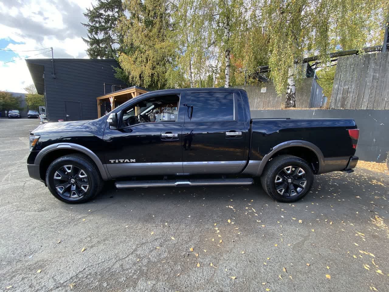 Used 2021 Nissan Titan Platinum Reserve w/ Moonroof Package AWD/4WD image 3