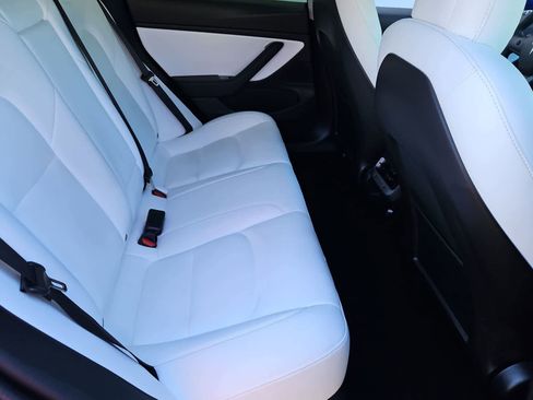 Used 2020 Tesla Model 3 Standard Range RWD image 21