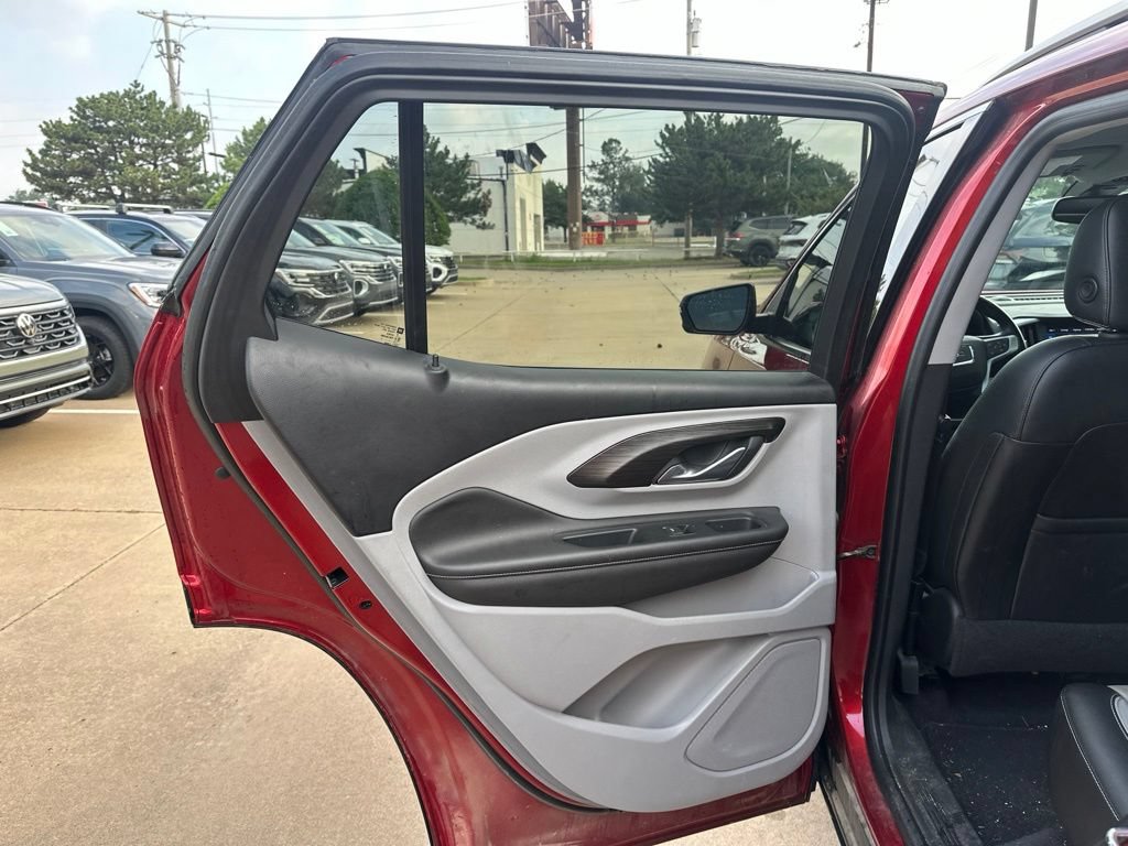 Used 2022 GMC Terrain SLT AWD/4WD image 12