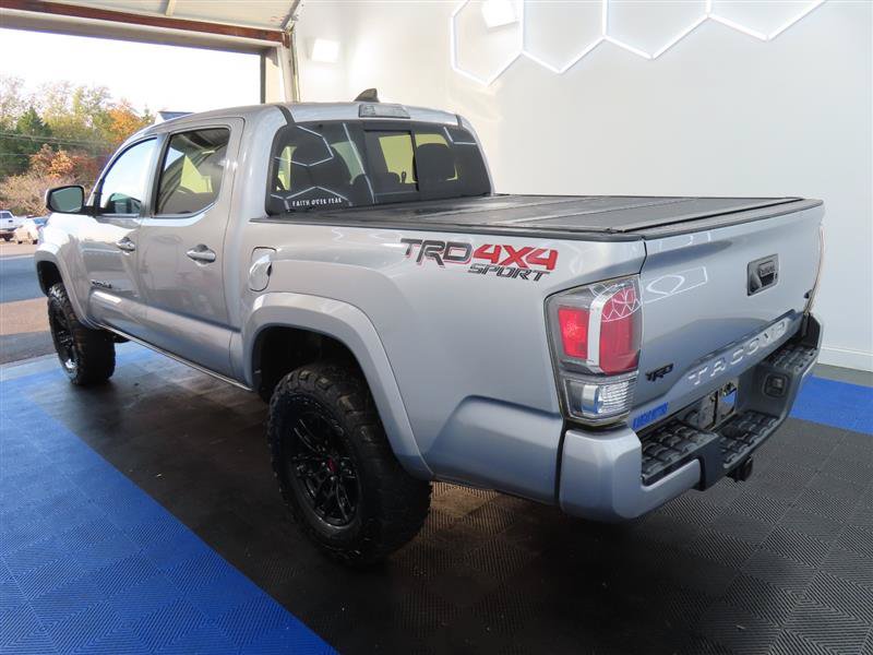 Used 2021 Toyota Tacoma TRD Sport AWD/4WD image 6