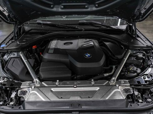 Used 2025 BMW 430i Convertible w/ Premium Package image 32