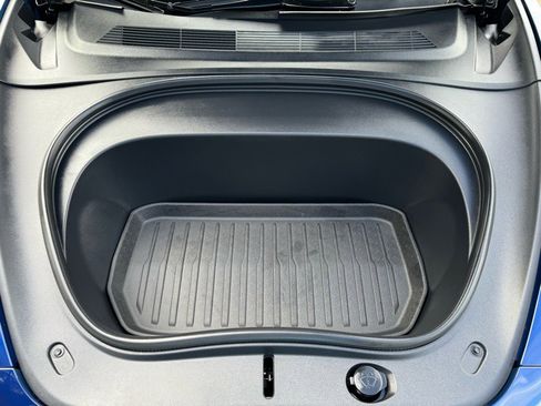 Used 2025 Tesla Model 3 Long Range image 32