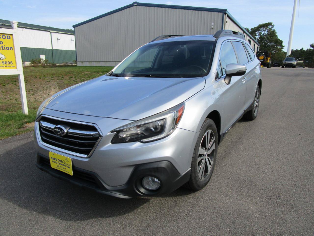Used 2019 Subaru Outback 2.5i Limited AWD/4WD image 1