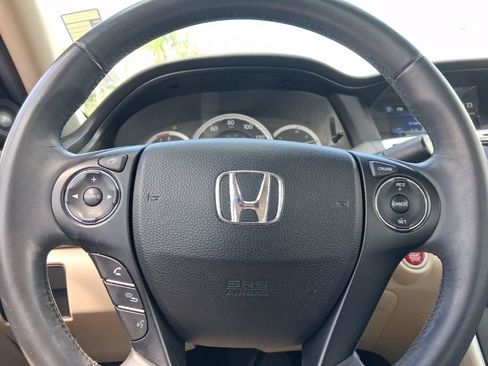 Used 2015 Honda Accord EX-L image 31