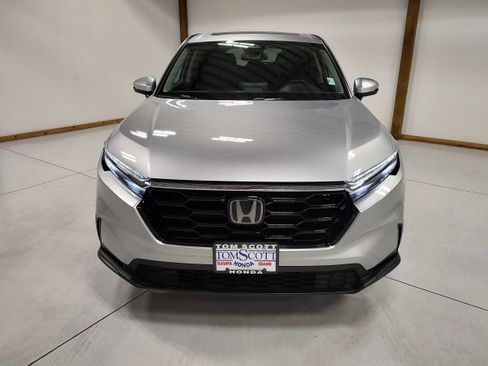 Used 2025 Honda CR-V EX image 3