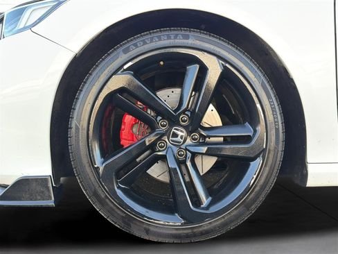 Used 2018 Honda Accord Sport image 27