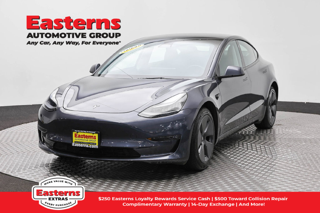 Used 2023 Tesla Model 3 Standard Range RWD image 1