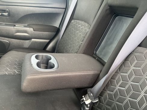 Used 2024 Mitsubishi Outlander Sport LE AWD/4WD image 15