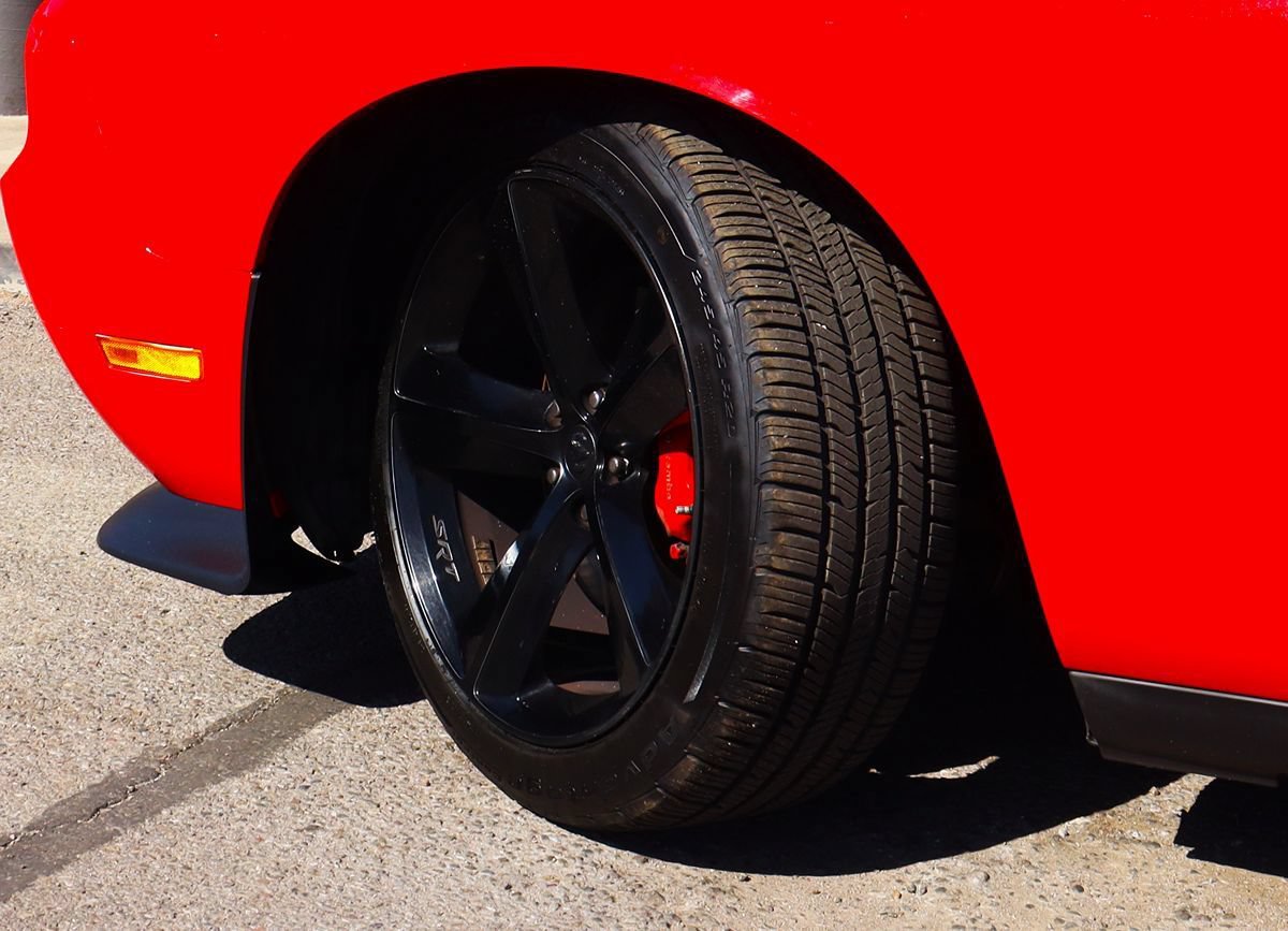 Used 2009 Dodge Challenger SRT8 RWD image 6