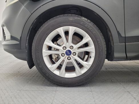 Used 2017 Ford Escape SE FWD image 31
