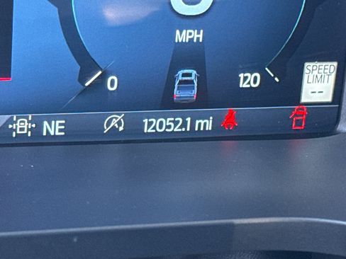 Certified 2025 Ford F150 Platinum AWD/4WD image 19