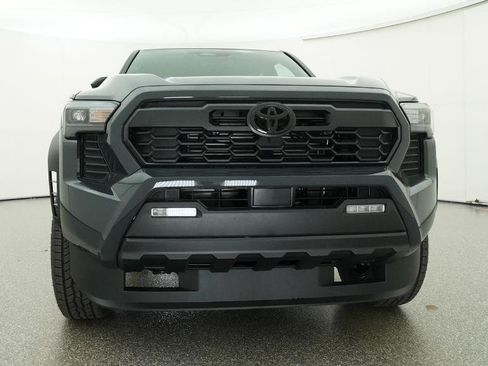 New 2026 Toyota Tacoma TRD Off-Road AWD/4WD image 18