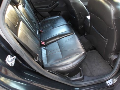 Used 2014 Ford Focus SE FWD image 21