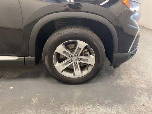 Used 2025 Honda Pilot EX-L image 30