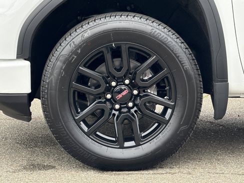 New 2026 GMC Sierra 1500 Elevation image 26
