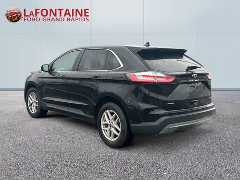 Used 2022 Ford Edge SEL image 5