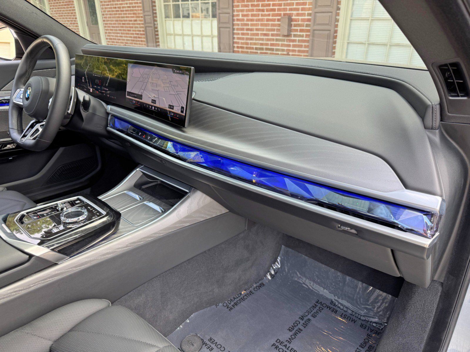 Used 2025 BMW 740i RWD image 15
