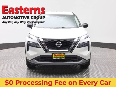 Used 2023 Nissan Rogue S AWD/4WD image 2