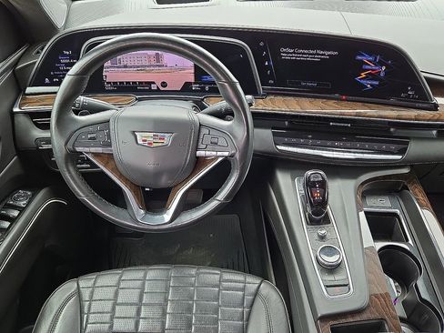 Used 2021 Cadillac Escalade Sport Platinum AWD/4WD image 17