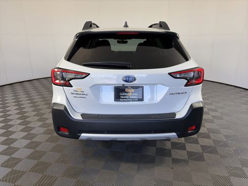 Certified 2024 Subaru Outback Limited image 9