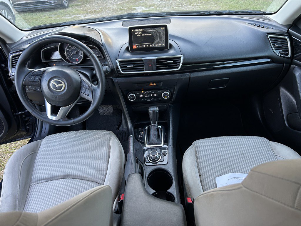 Used 2015 MAZDA MAZDA3 i Touring w/ Technology Package FWD image 6