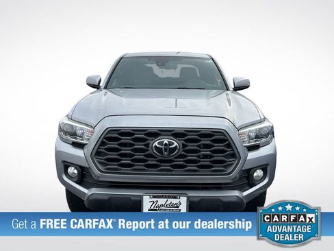 Used 2020 Toyota Tacoma TRD Off-Road image 2